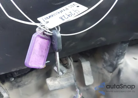 2018 Chevrolet Silverado 1500 Wt из США, поврежденный, VIN 1GCNCNEC8JZ331645